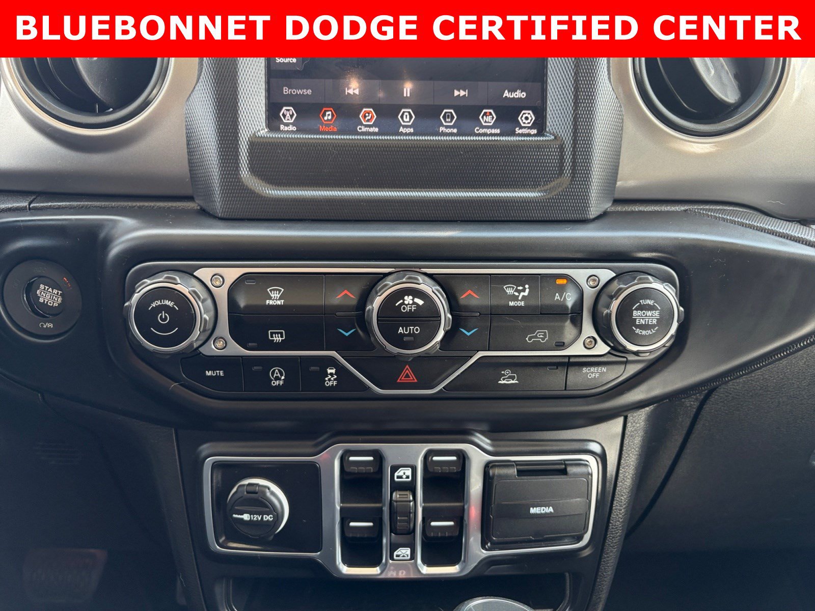 Used 2020 Jeep Gladiator Sport w/ Quick Order Package 24S AWD/4WD image 17