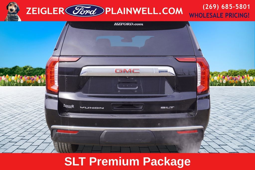 Used 2023 GMC Yukon XL SLT w/ SLT Premium Package image 4