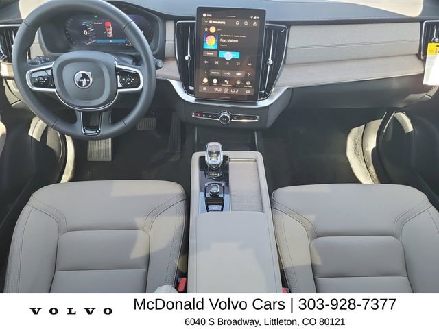 New 2026 Volvo XC90 B6 Core AWD/4WD image 14