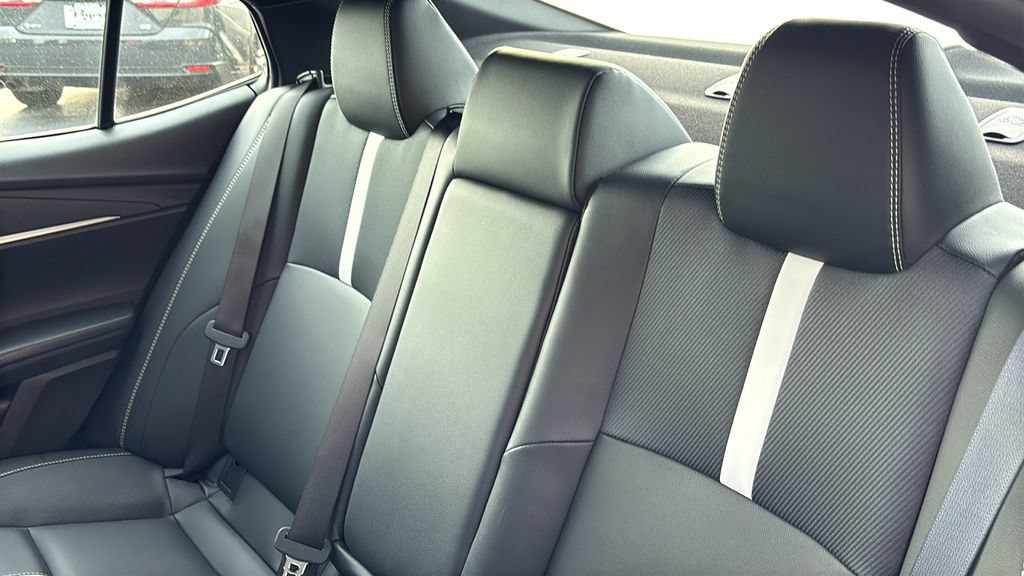 Used 2025 Toyota Camry SE FWD image 22