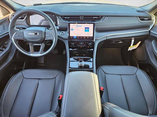 New 2025 Jeep Grand Cherokee Limited w/ Black Appearance Package RWD image 14