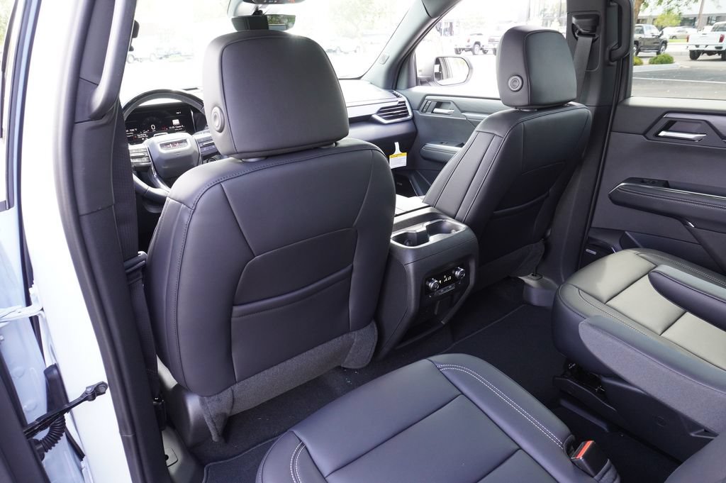 New 2027 GMC Acadia Elevation w/ Super Cruise Package FWD image 13