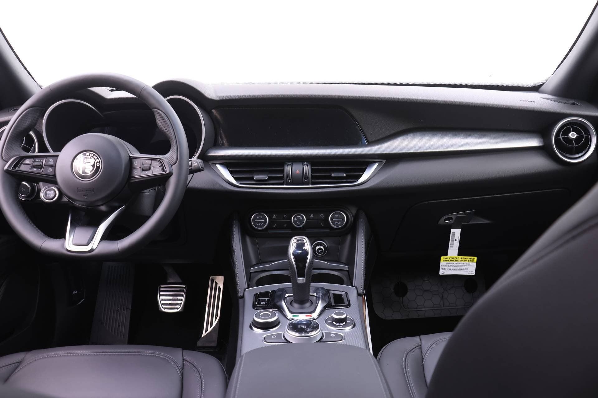 New 2026 Alfa Romeo Stelvio Sprint image 8