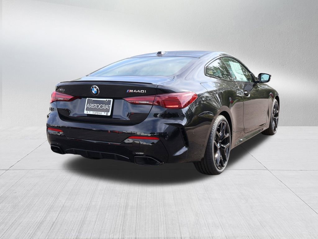 New 2026 BMW 440i xDrive Coupe w/ Parking Assistance Package image 10