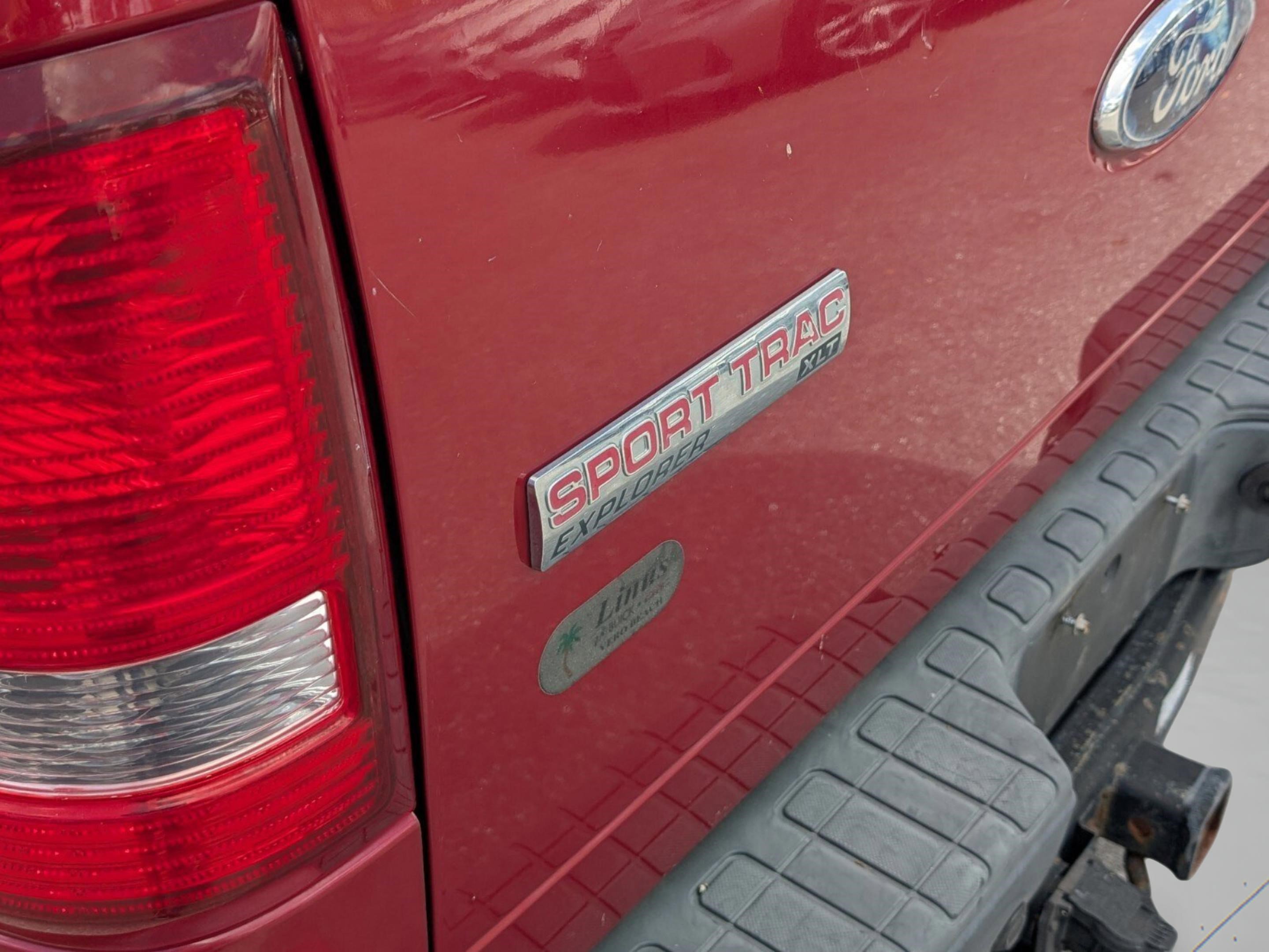 Used 2010 Ford Explorer Sport Trac XLT image 20