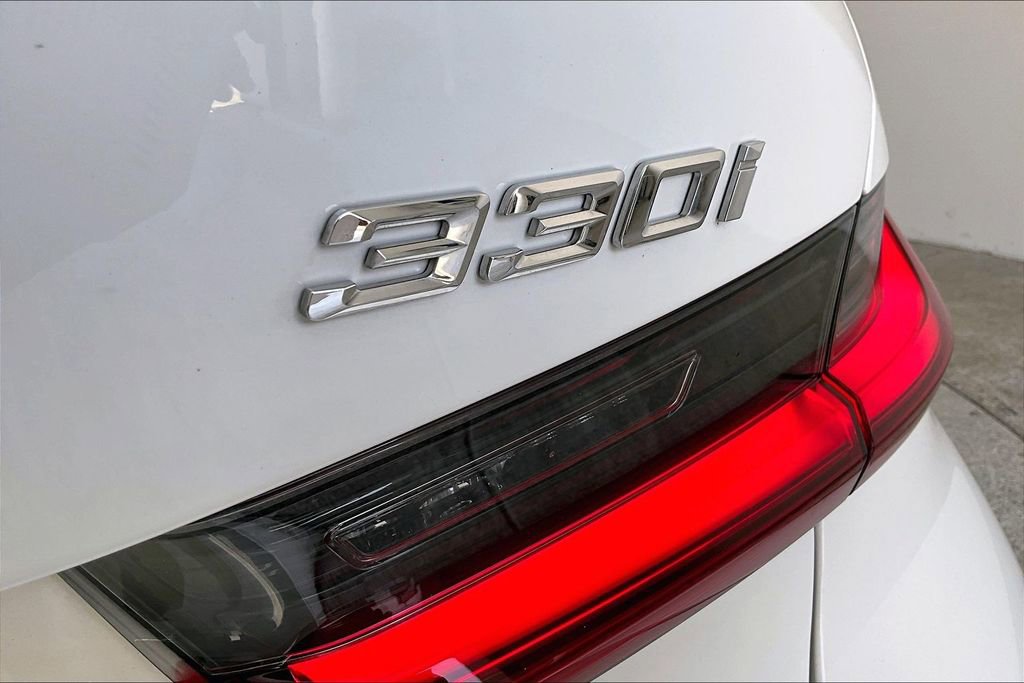Used 2025 BMW 330i xDrive Sedan image 40