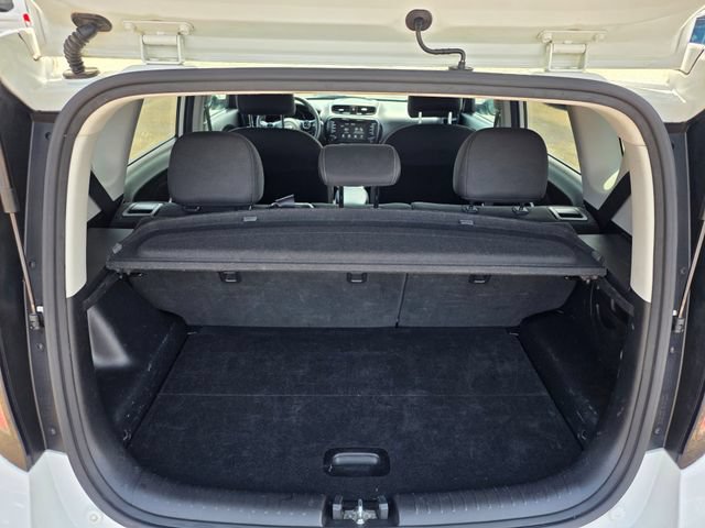 Used 2018 Kia Soul + FWD image 9