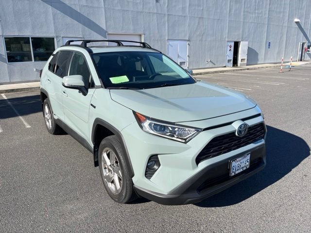 Used 2021 Toyota RAV4 XLE Premium AWD/4WD image 3