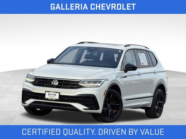 Used 2024 Volkswagen Tiguan SE R-Line FWD image 1