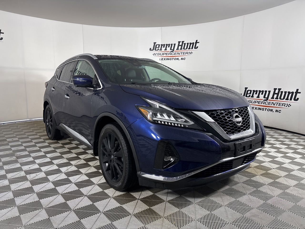 Used 2023 Nissan Murano Platinum w/ Cargo Package image 3