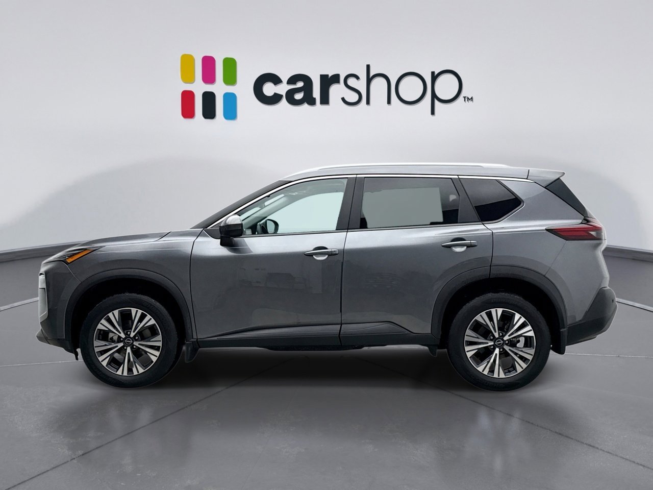 Used 2023 Nissan Rogue SV w/ SV Premium B Package image 2