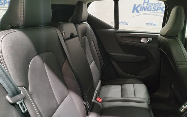 Used 2024 Volvo XC40 B5 Plus w/ Protection Package Premier AWD/4WD image 18