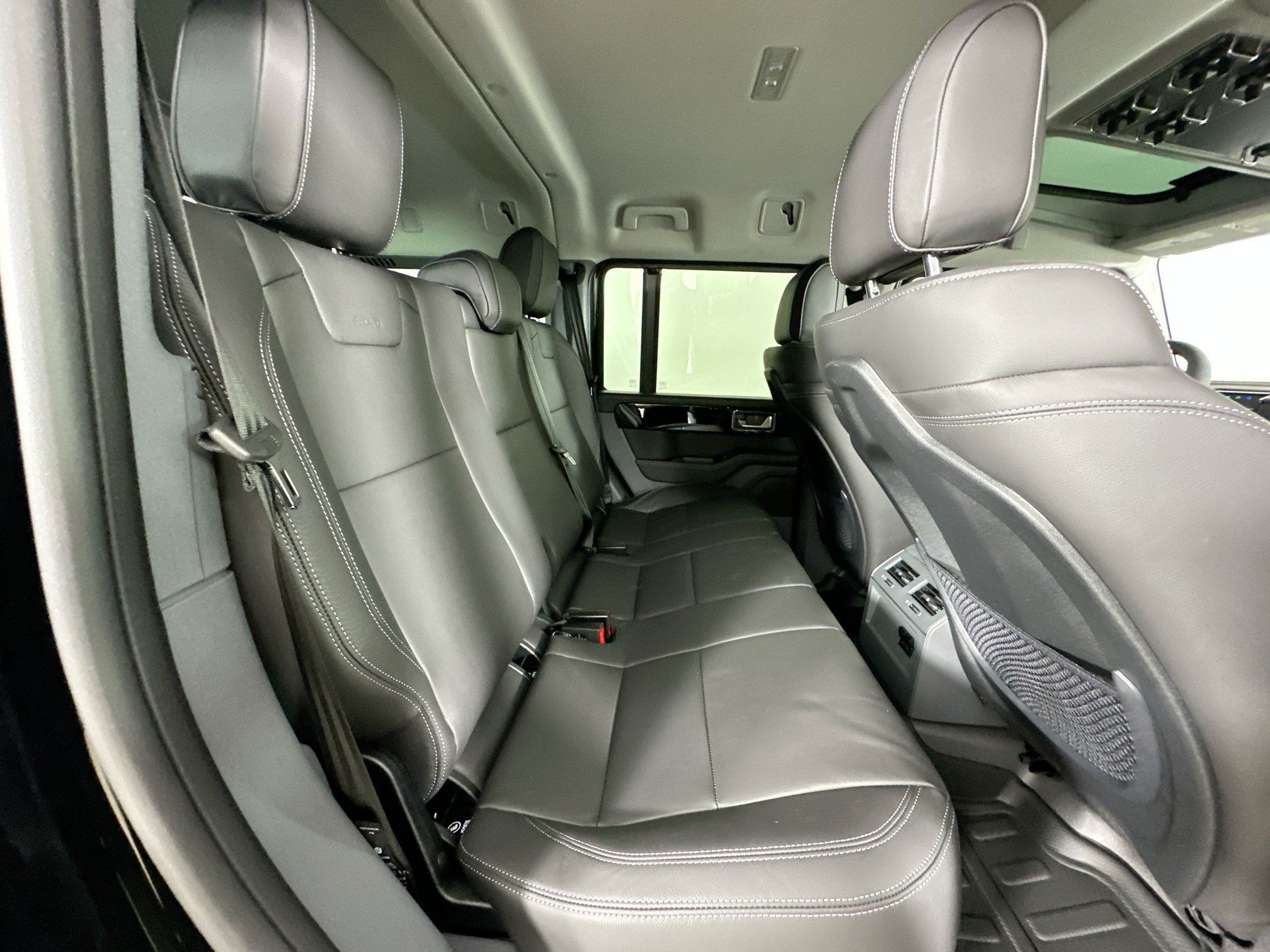 New 2026 INEOS Grenadier Station Wagon AWD/4WD image 46