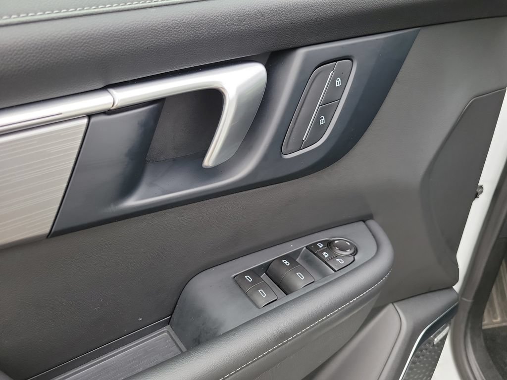 Used 2026 Buick Enclave Preferred AWD/4WD image 24