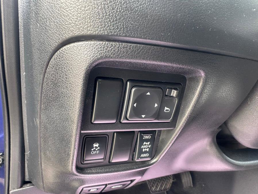 Used 2015 Nissan Juke S image 19