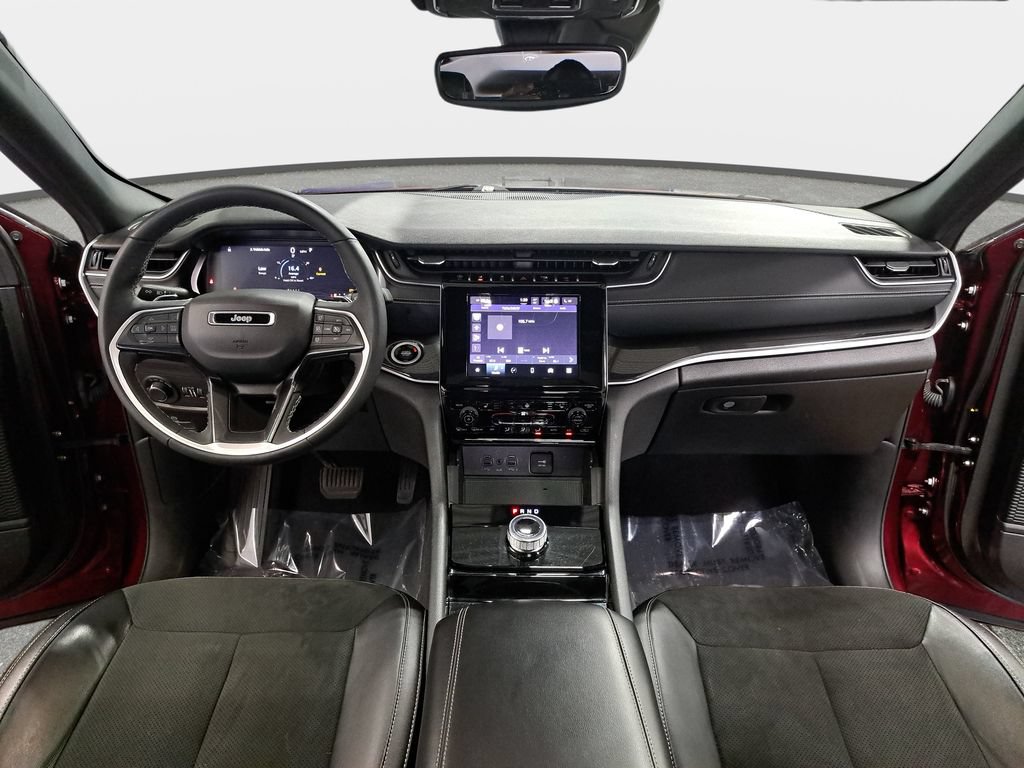 Certified 2023 Jeep Grand Cherokee Altitude AWD/4WD image 3