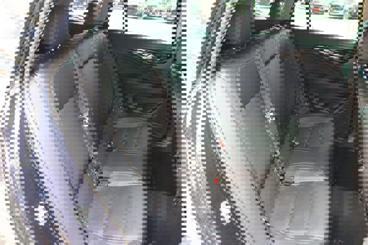 Used 2018 Buick Regal Essence w/ Driver Confidence Package #1 image 68