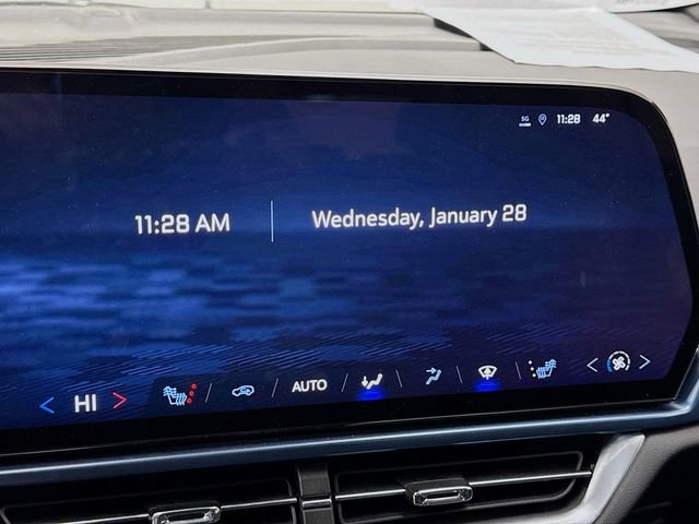 Used 2024 Chevrolet Equinox EV LT image 16