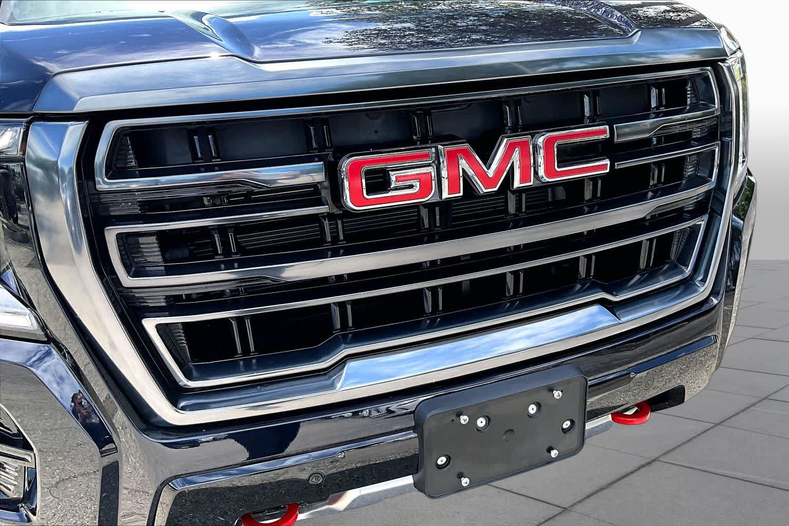 Used 2024 GMC Yukon AT4 w/ Max Trailering Package AWD/4WD image 30