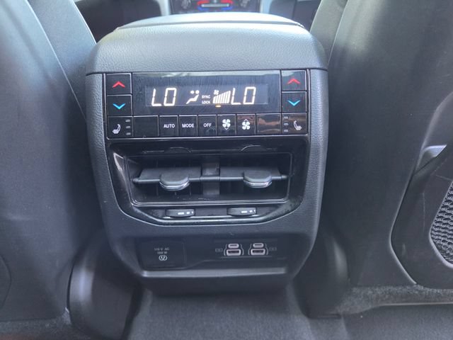 Used 2025 Jeep Grand Cherokee Summit w/ Obsidian Package AWD/4WD image 31