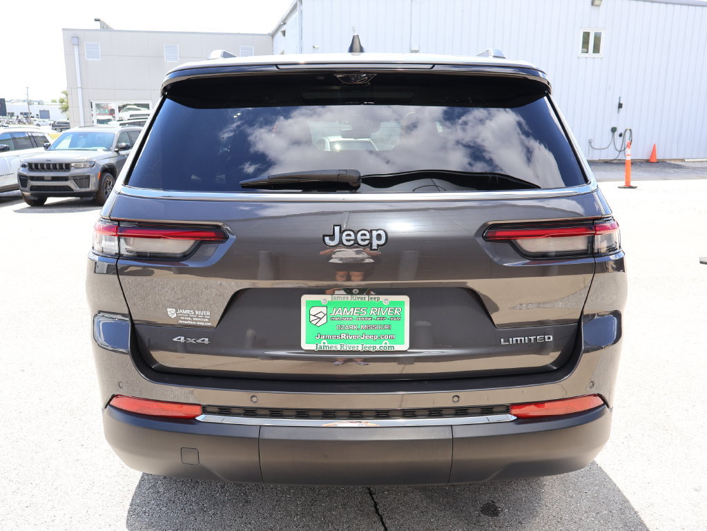 Used 2023 Jeep Grand Cherokee L Limited w/ Luxury Tech Group II AWD/4WD image 4