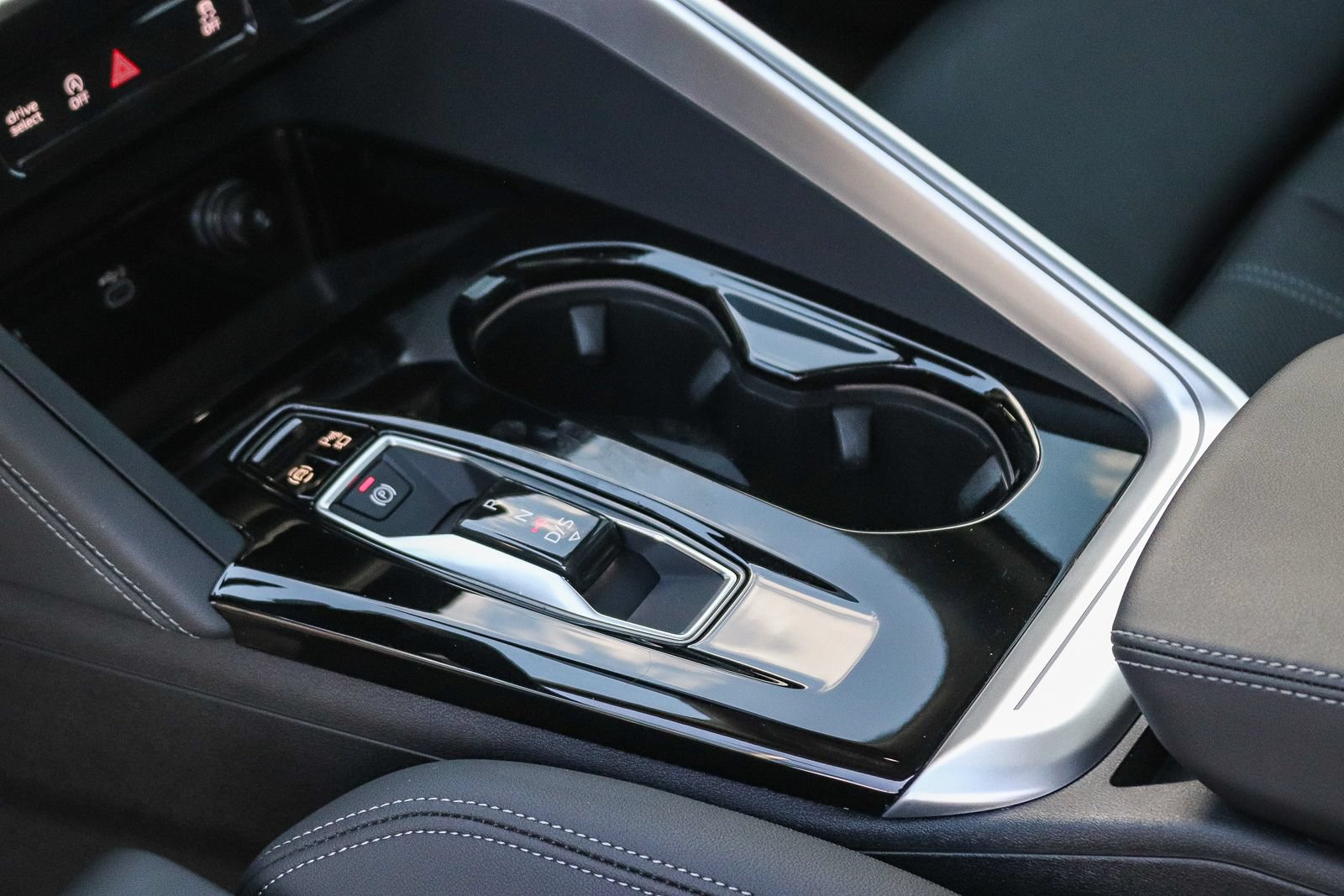 Certified 2025 Audi Q5 Premium w/ Premium Plus AWD/4WD image 22