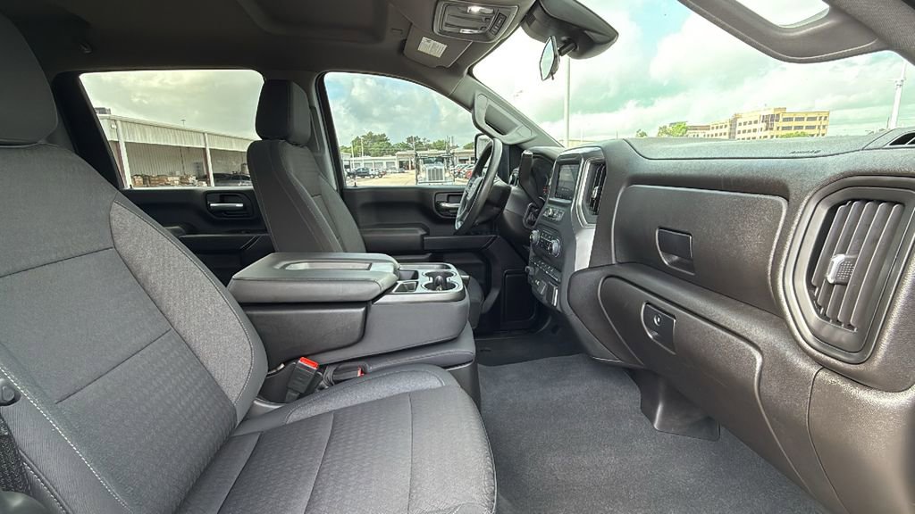 Used 2024 Chevrolet Silverado 2500 Custom w/ Custom Convenience Package image 31