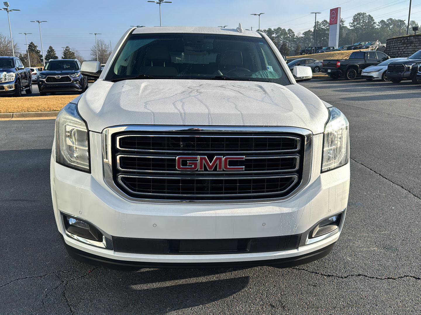 Used 2018 GMC Yukon SLT w/ Premium Edition image 7
