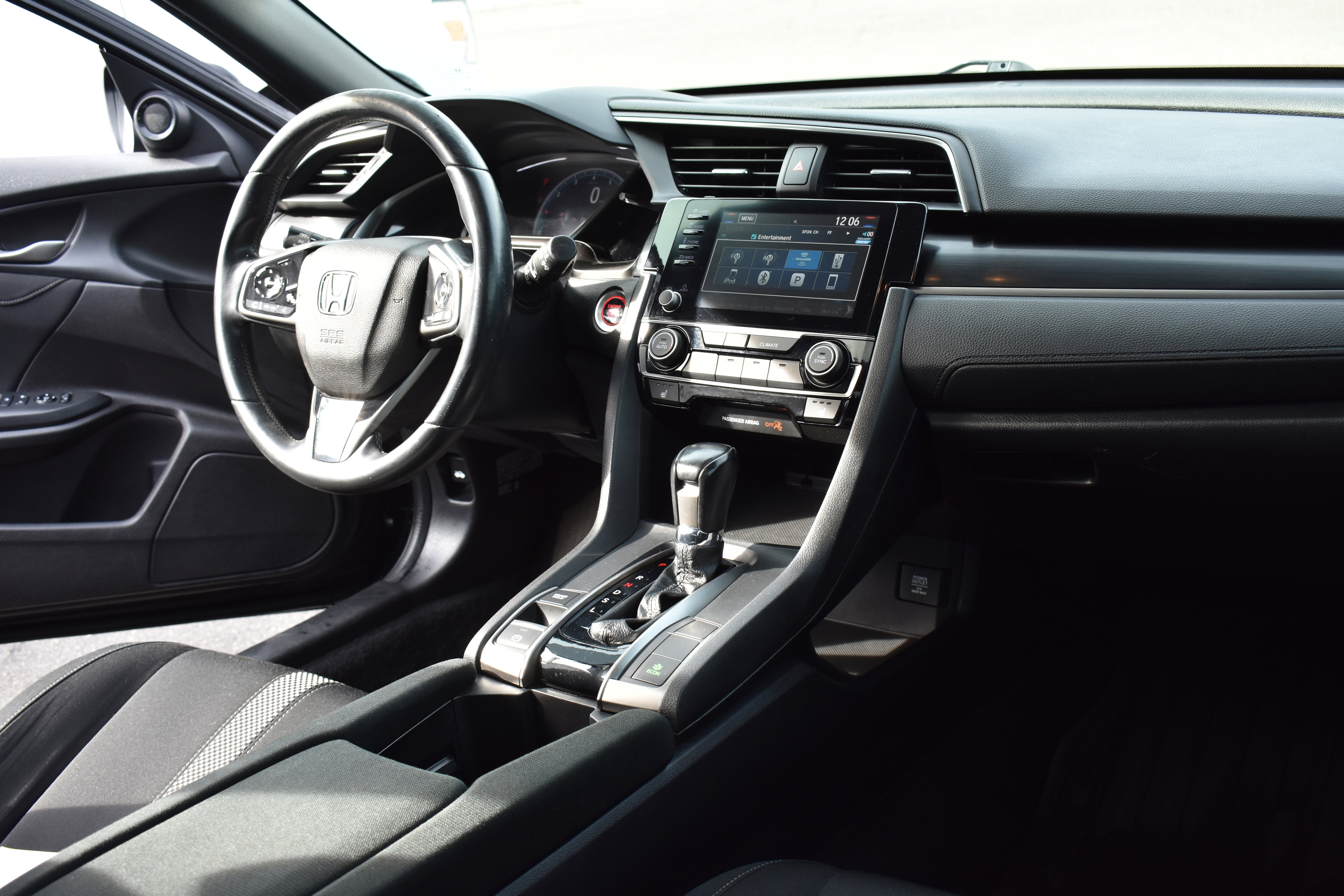 Used 2020 Honda Civic EX image 32