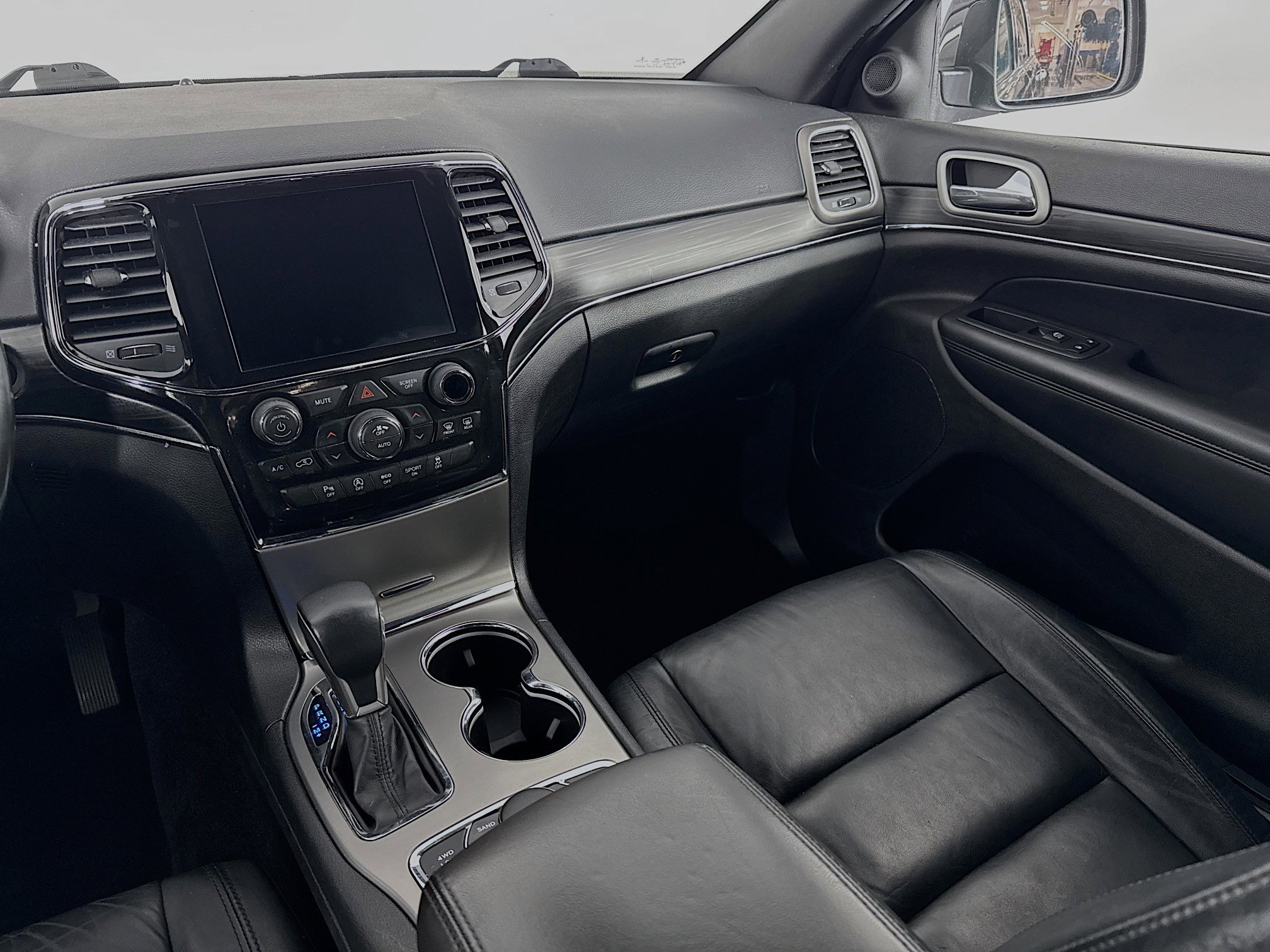 Used 2021 Jeep Grand Cherokee Limited image 24