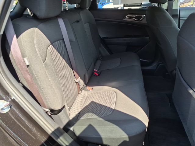 Used 2026 Kia Sportage LX FWD image 30