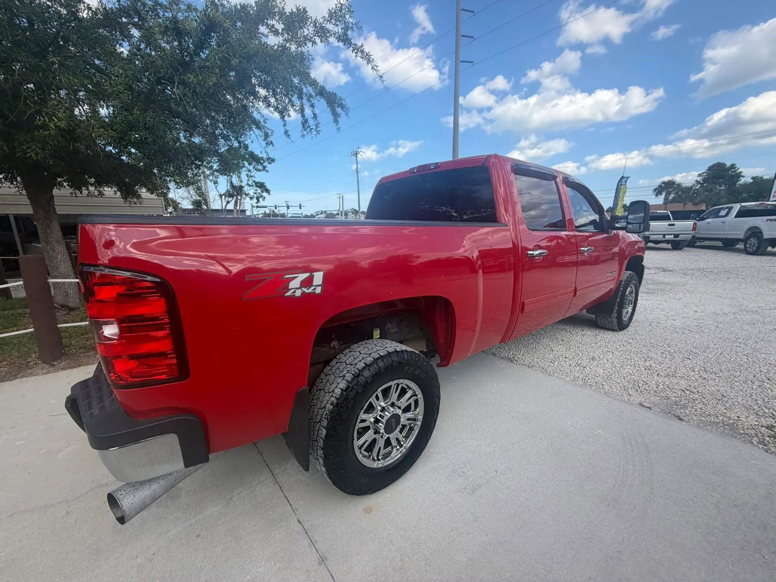 Used 2010 Chevrolet Silverado 2500 LTZ w/ LTZ Plus Package AWD/4WD image 6