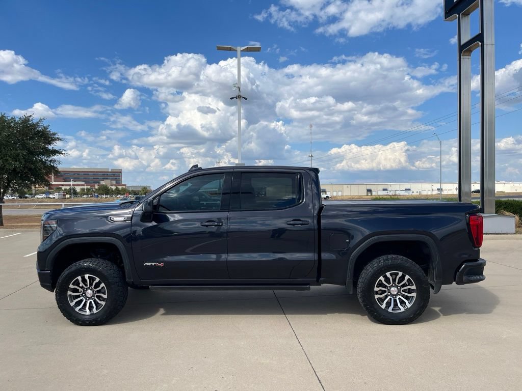 Used 2023 GMC Sierra 1500 AT4 w/ AT4 Premium Package AWD/4WD image 3