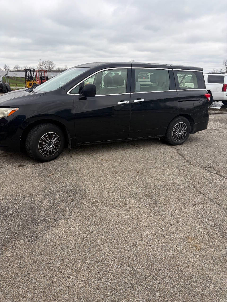 Used 2014 Nissan Quest S image 7