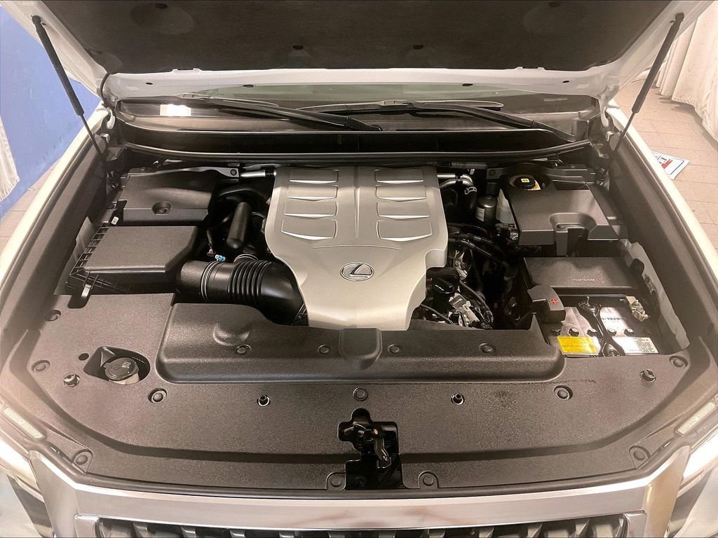 Used 2022 Lexus GX 460 Premium w/ Accessory Package AWD/4WD image 31