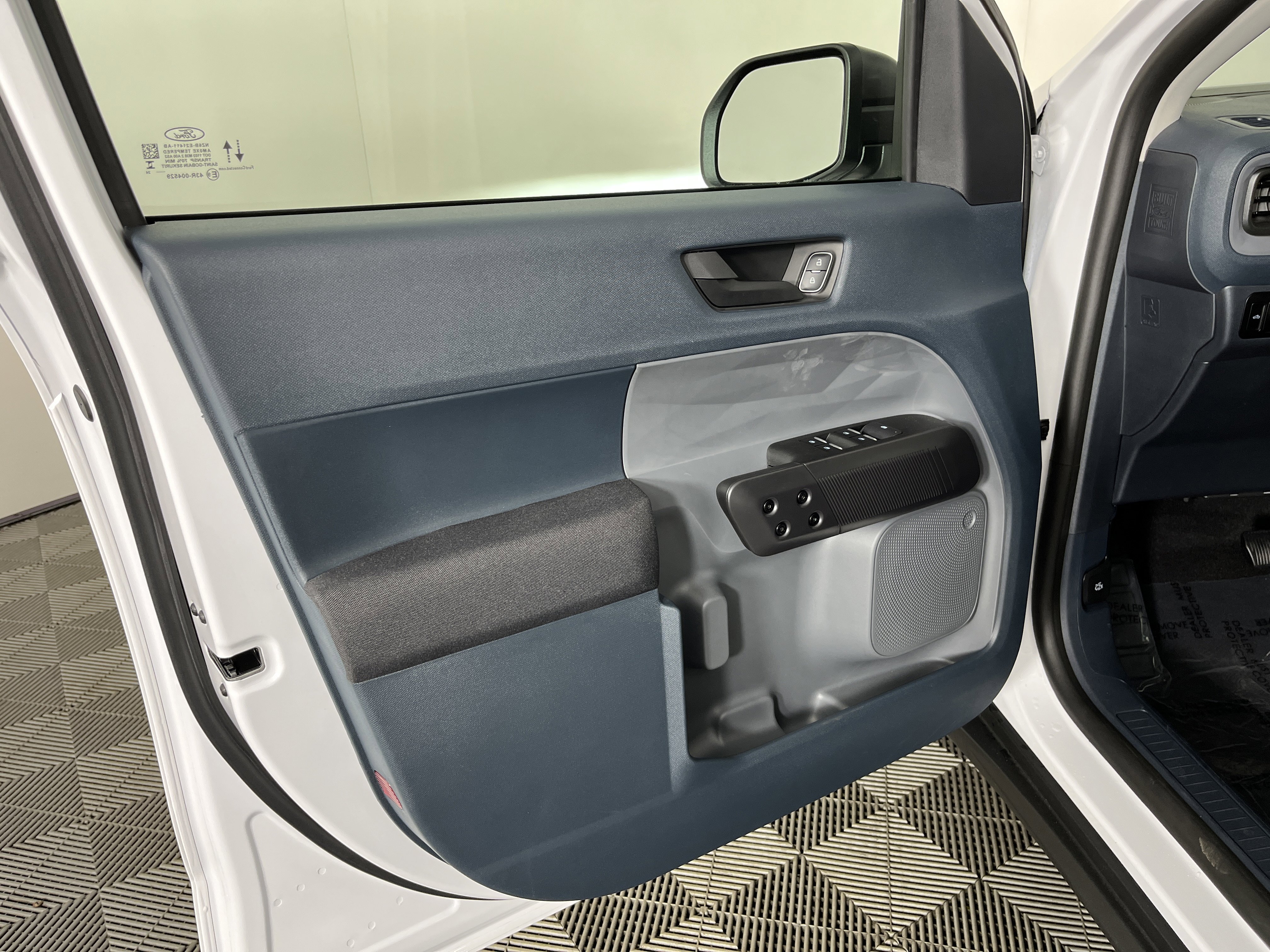 Used 2024 Ford Maverick XL w/ Equipment Group 100A Standard image 9
