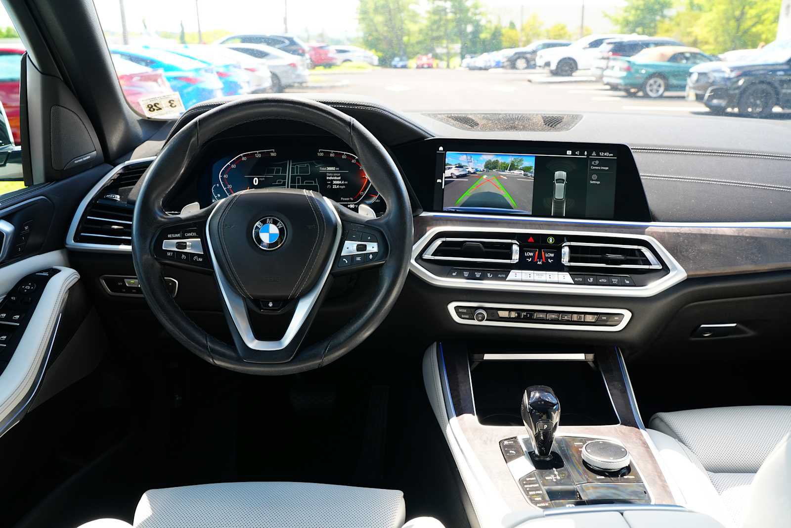 Used 2023 BMW X5 xDrive40i w/ Climate Comfort Package AWD/4WD image 19