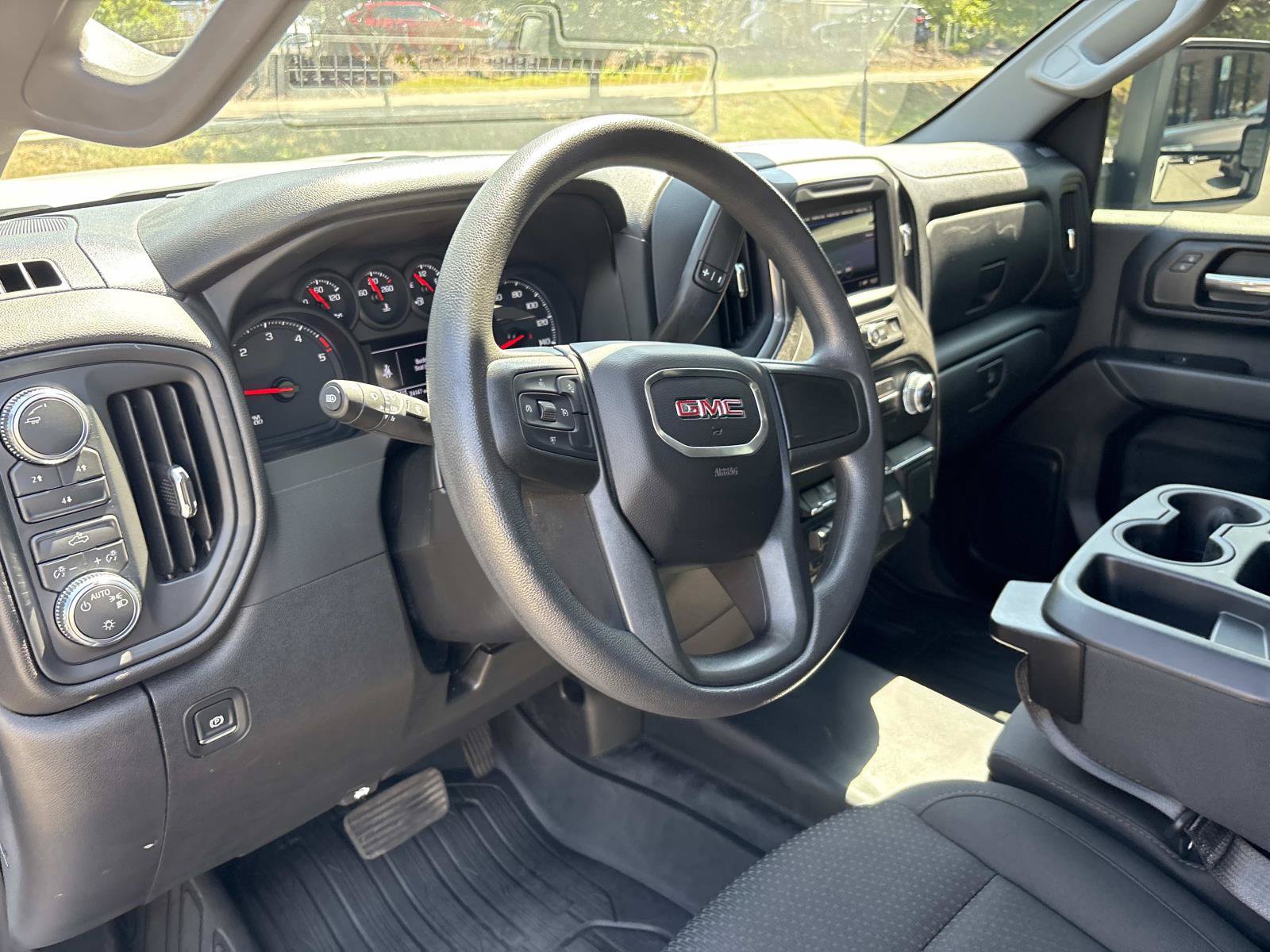 Used 2026 GMC Sierra 2500 Pro AWD/4WD image 16