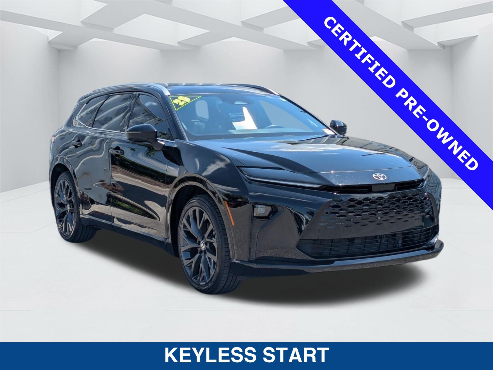Used 2025 Toyota Crown Signia w/ Advanced Technology Package AWD/4WD video 3