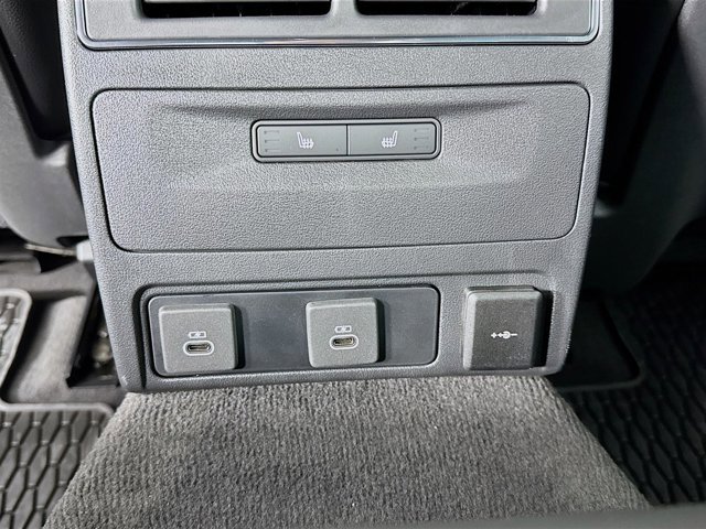 New 2024 Jaguar XF R-Dynamic SE image 28