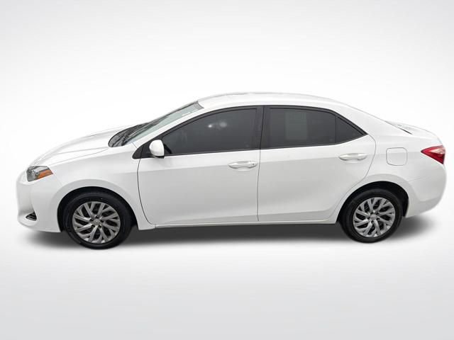 Used 2019 Toyota Corolla LE image 2