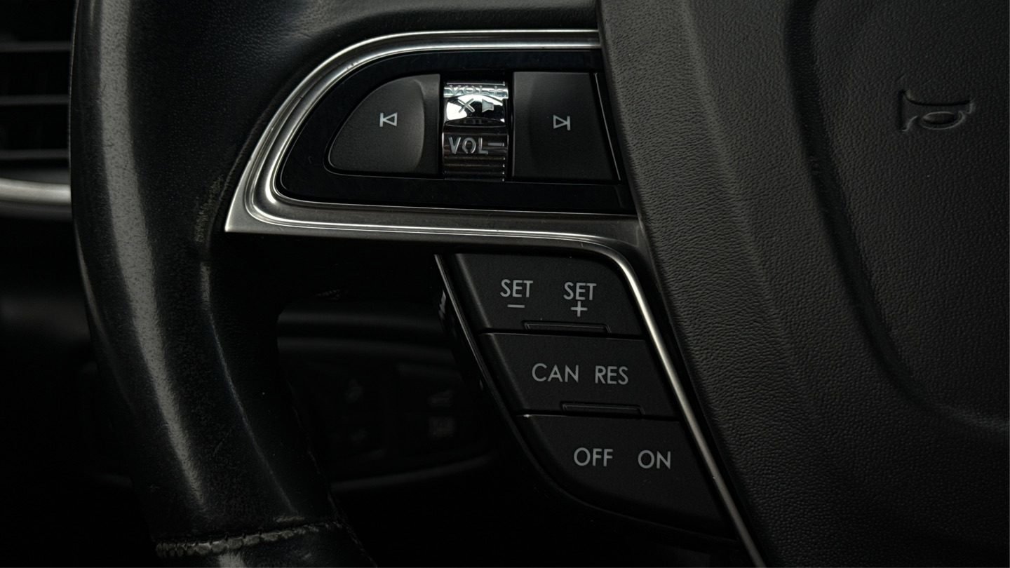 Used 2019 Lincoln Nautilus Reserve FWD image 31