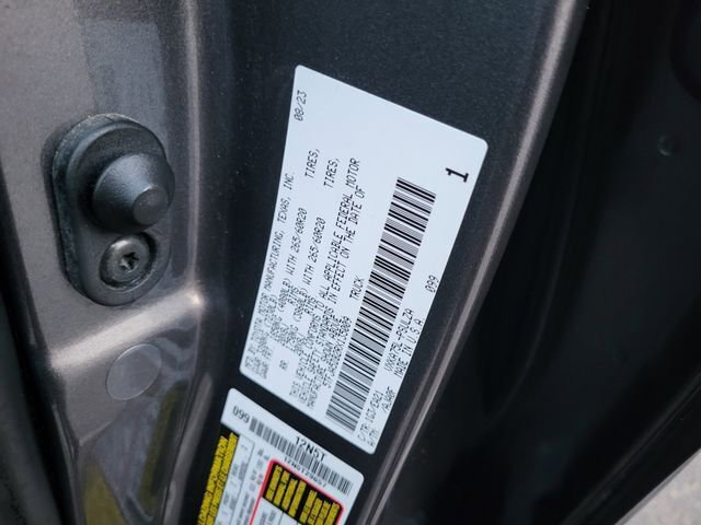 Used 2024 Toyota Tundra Limited image 27