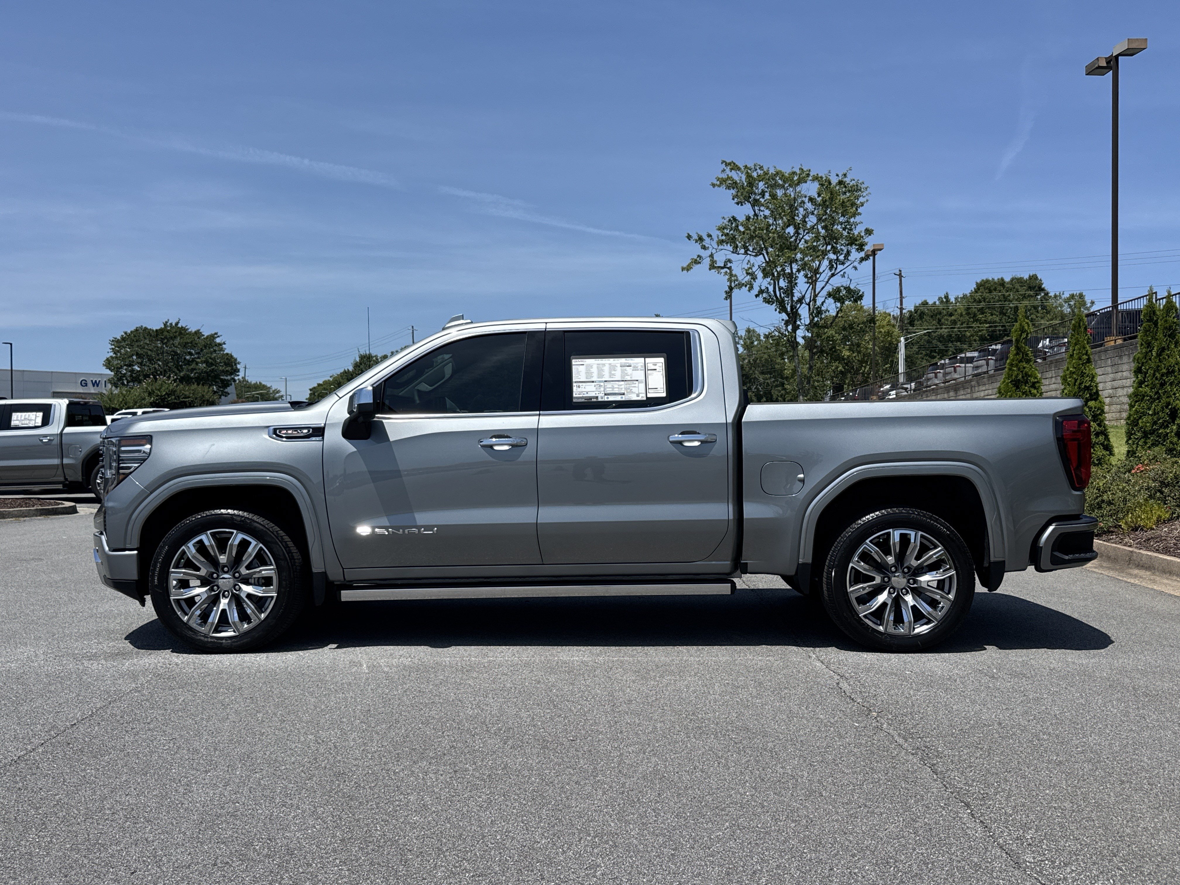 New 2026 GMC Sierra 1500 Denali w/ Denali Reserve Package AWD/4WD image 7