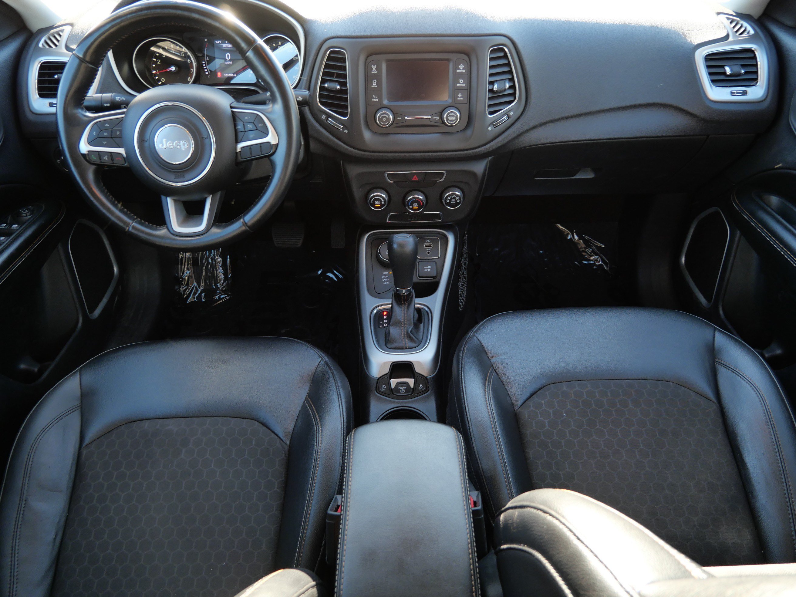 Used 2017 Jeep Compass Latitude AWD/4WD image 10