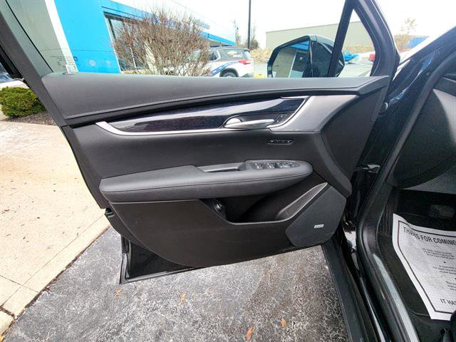 Used 2023 Cadillac XT5 Premium Luxury w/ Technology Package image 23