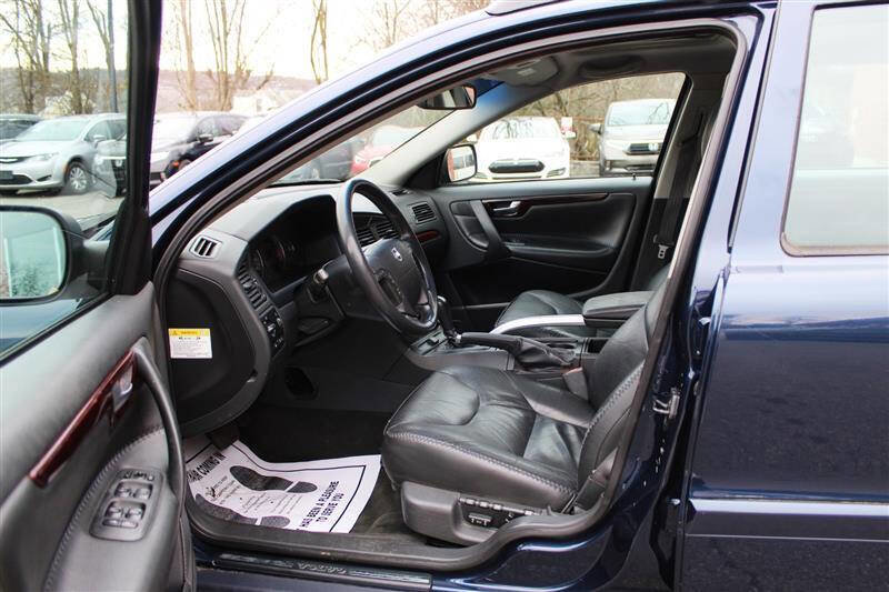Used 2004 Volvo V70 AWD/4WD image 10