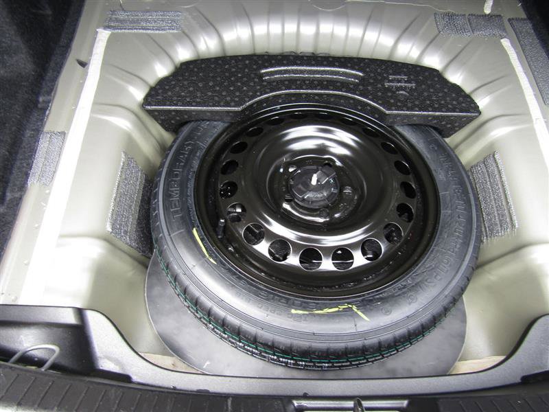 Used 2022 Chevrolet Malibu LT image 38