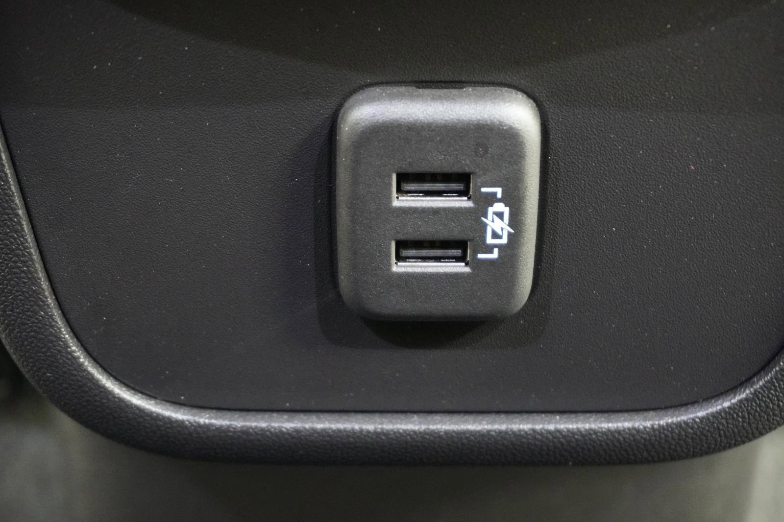 Used 2024 Chevrolet Equinox LS w/ Driver Confidence II Package image 33