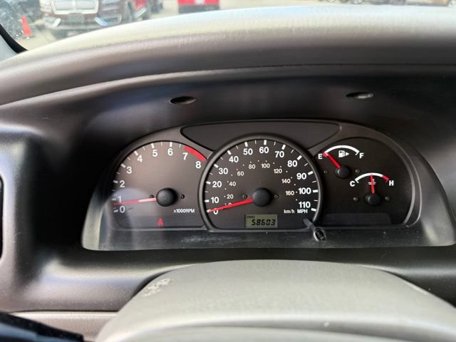Used 2002 Chevrolet Tracker LT RWD image 23